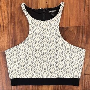 Express Women’s Geometric Black and White Crop Top Size Small New